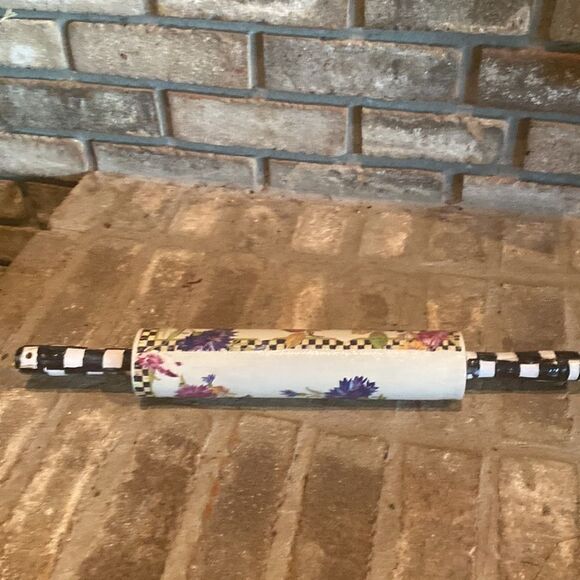 - Hand painted and Decoupaged Rolling Pin - Picture 2 of 4